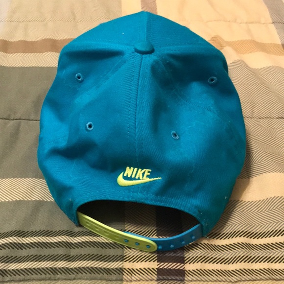 Nike Snapback hat - Picture 2 of 3